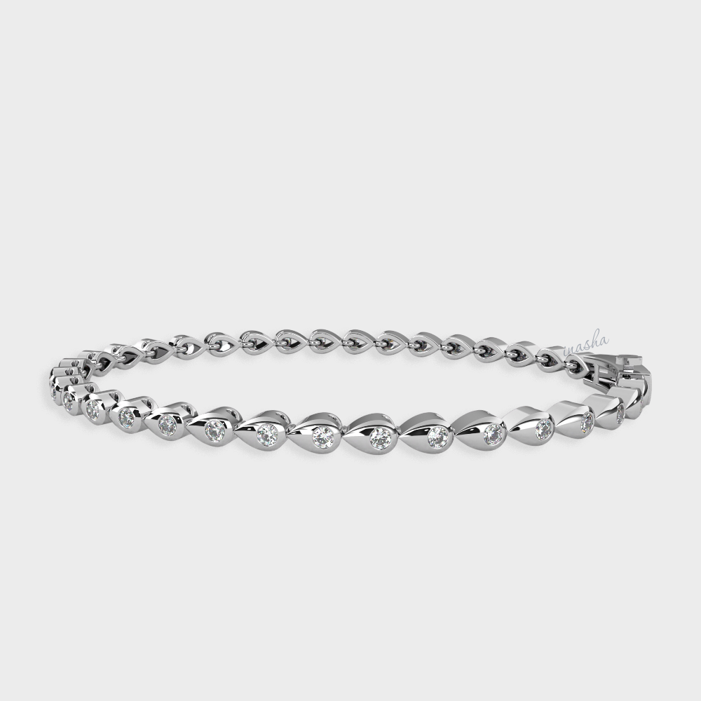 Lab-Grown Round Cut Diamond Tennis Bracelet in White Gold